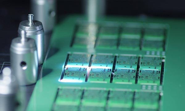 使用紫外激光切割機的功率真的越大越好嗎？(圖1)